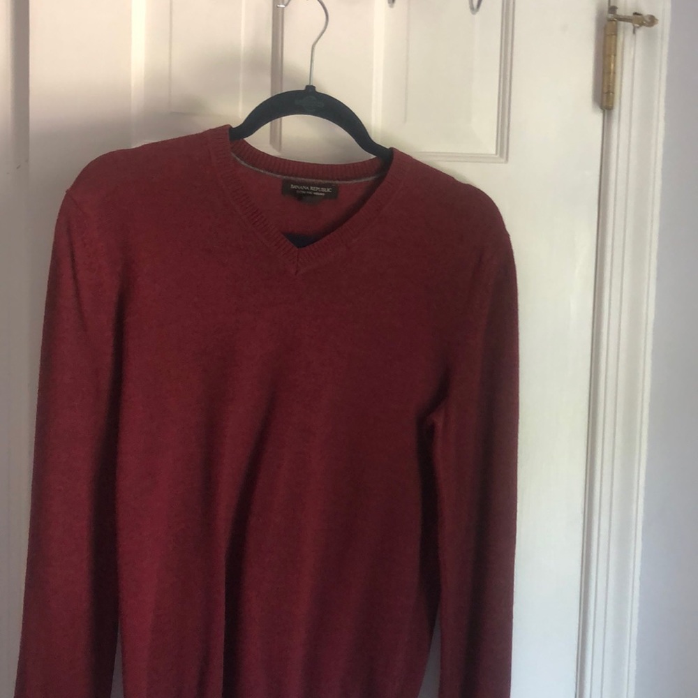 Banana Republic v neck